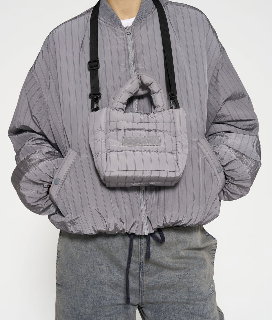 padded bag pinstripe | graphite