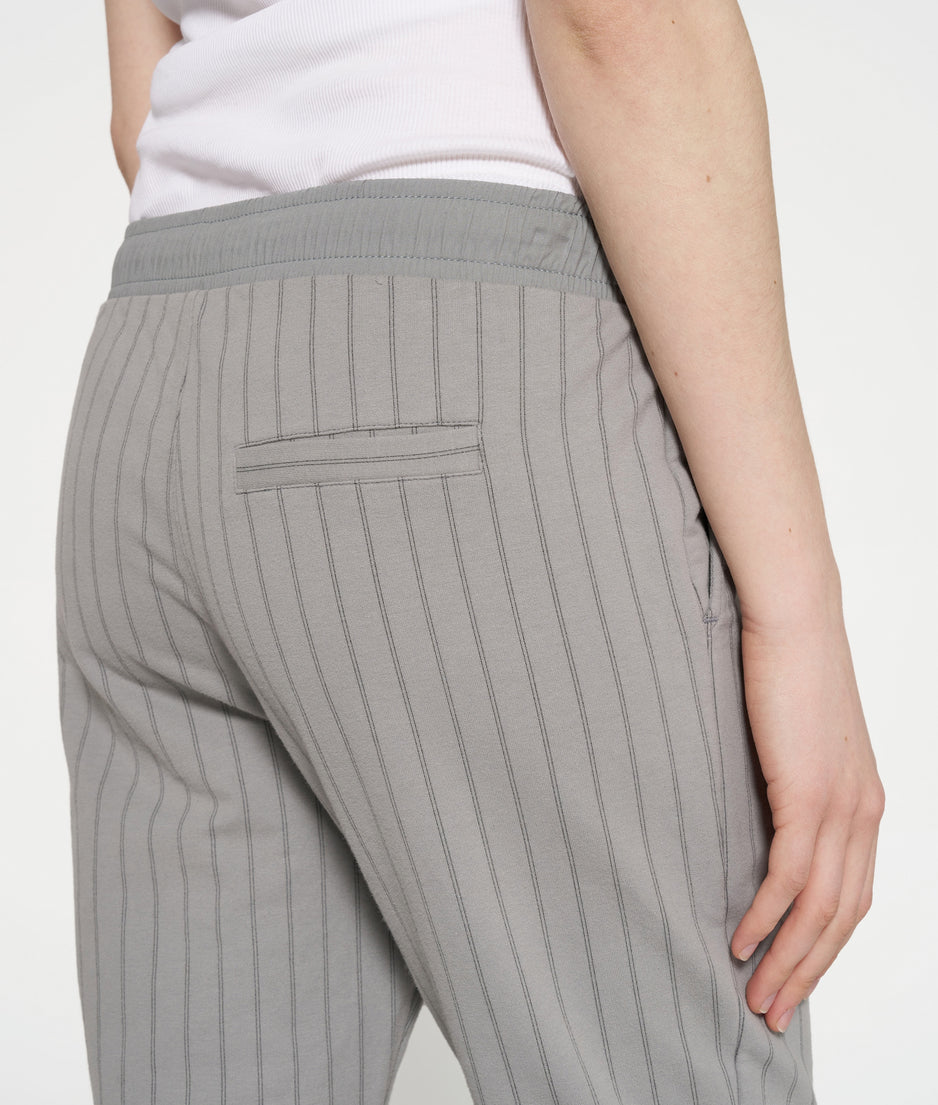 cropped jogger pinstripe | graphite