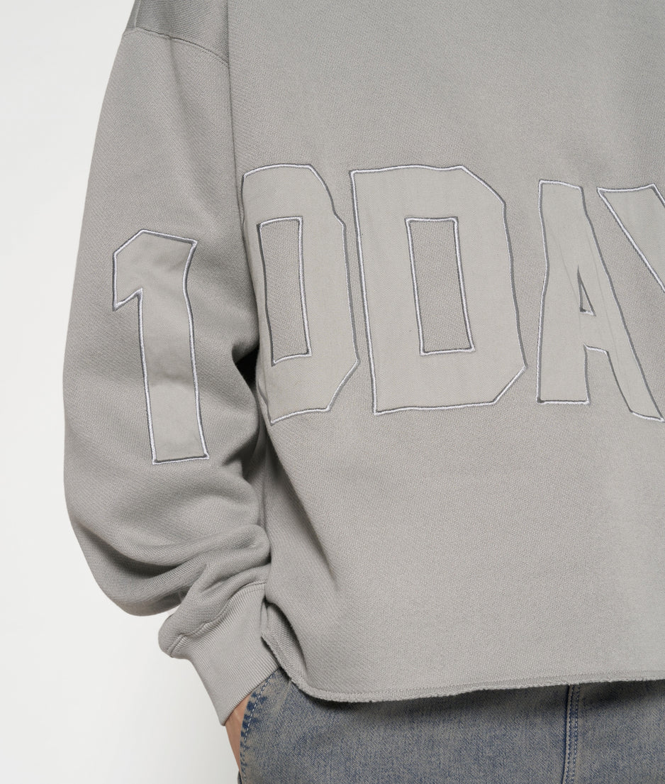 statement hoodie logo patch | graphite