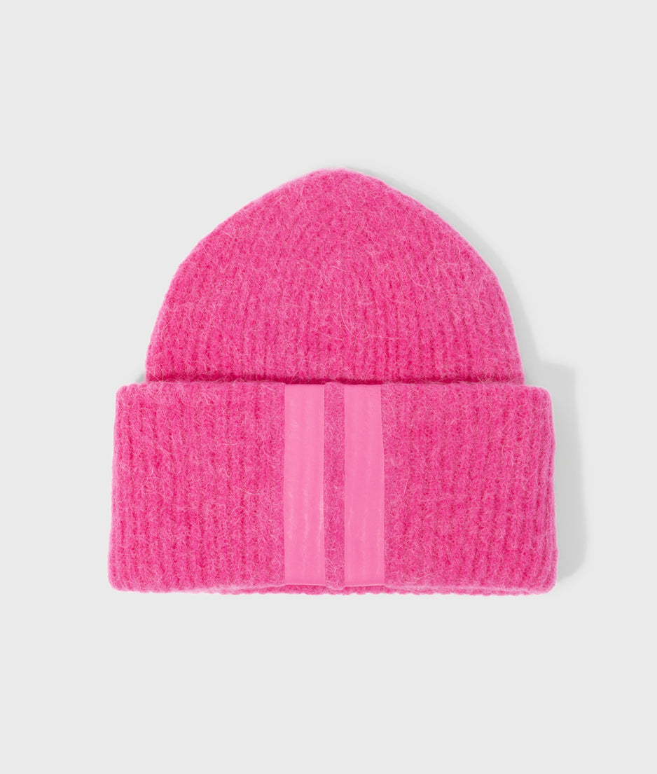 beanie soft knit | bright pink