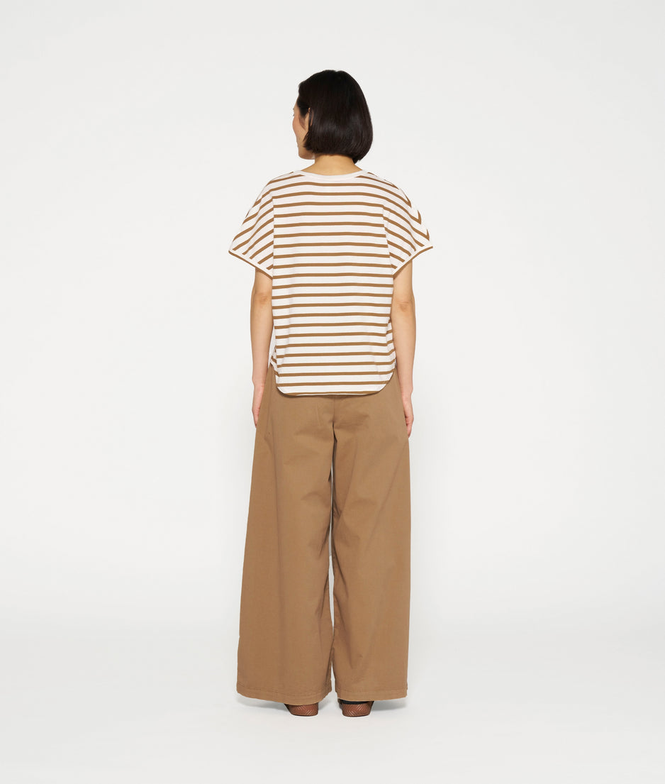 v-neck tee stripes | ecru/cedar brown