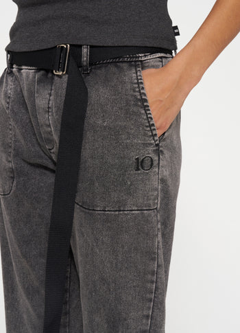 belted pants jog denim | black