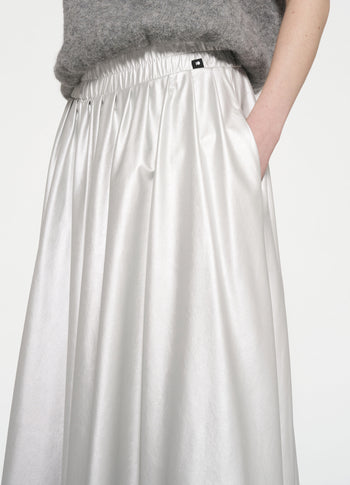 leather look pleated skirt | silver